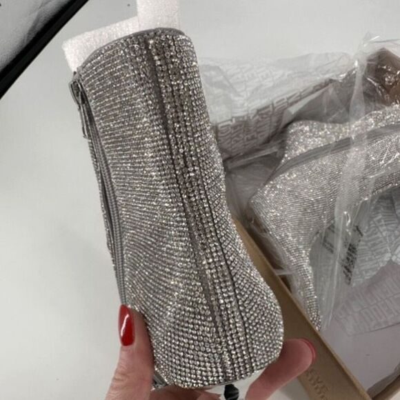 NIB Steve Madden Elysia Rhinestone Pointed toe Boot Bootie Size 9.5 Glitter Glam - Picture 4 of 16
